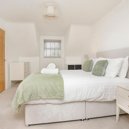 Mount Vale 4 Bedroom Luxury Home & Free Parking York Extérieur photo